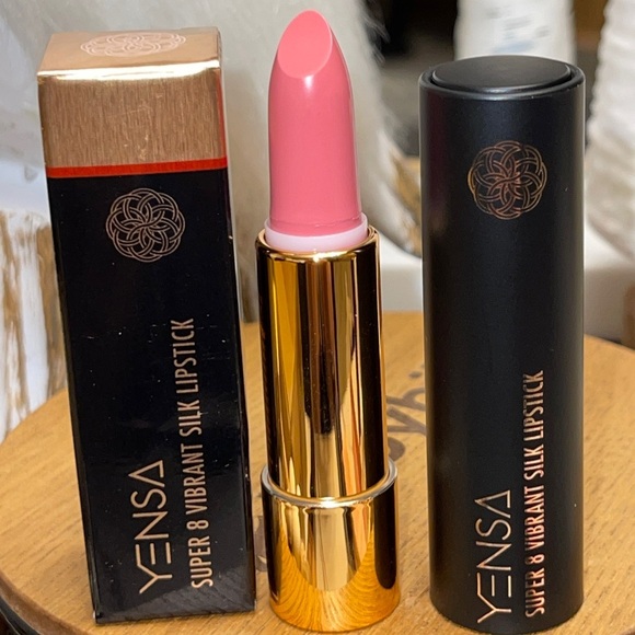 YENSA Super 8 Vibrant Silk Lipstick In Free Spirit - Picture 12 of 12